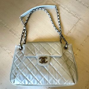 Chanel accordion bag gray light blue calfskin shoulder bag purse crossbody
